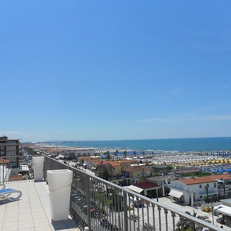 Hotel Sole E Mare Lido di Camaiore Exterior foto