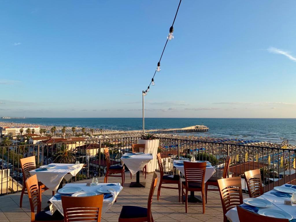 Hotel Sole E Mare Lido di Camaiore Exterior foto