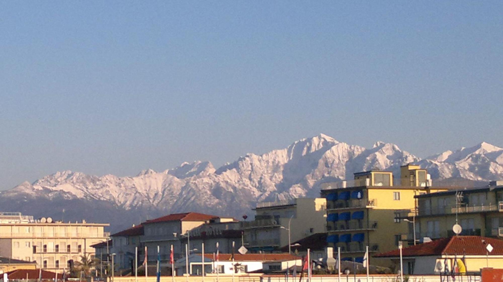 Hotel Sole E Mare Lido di Camaiore Exterior foto