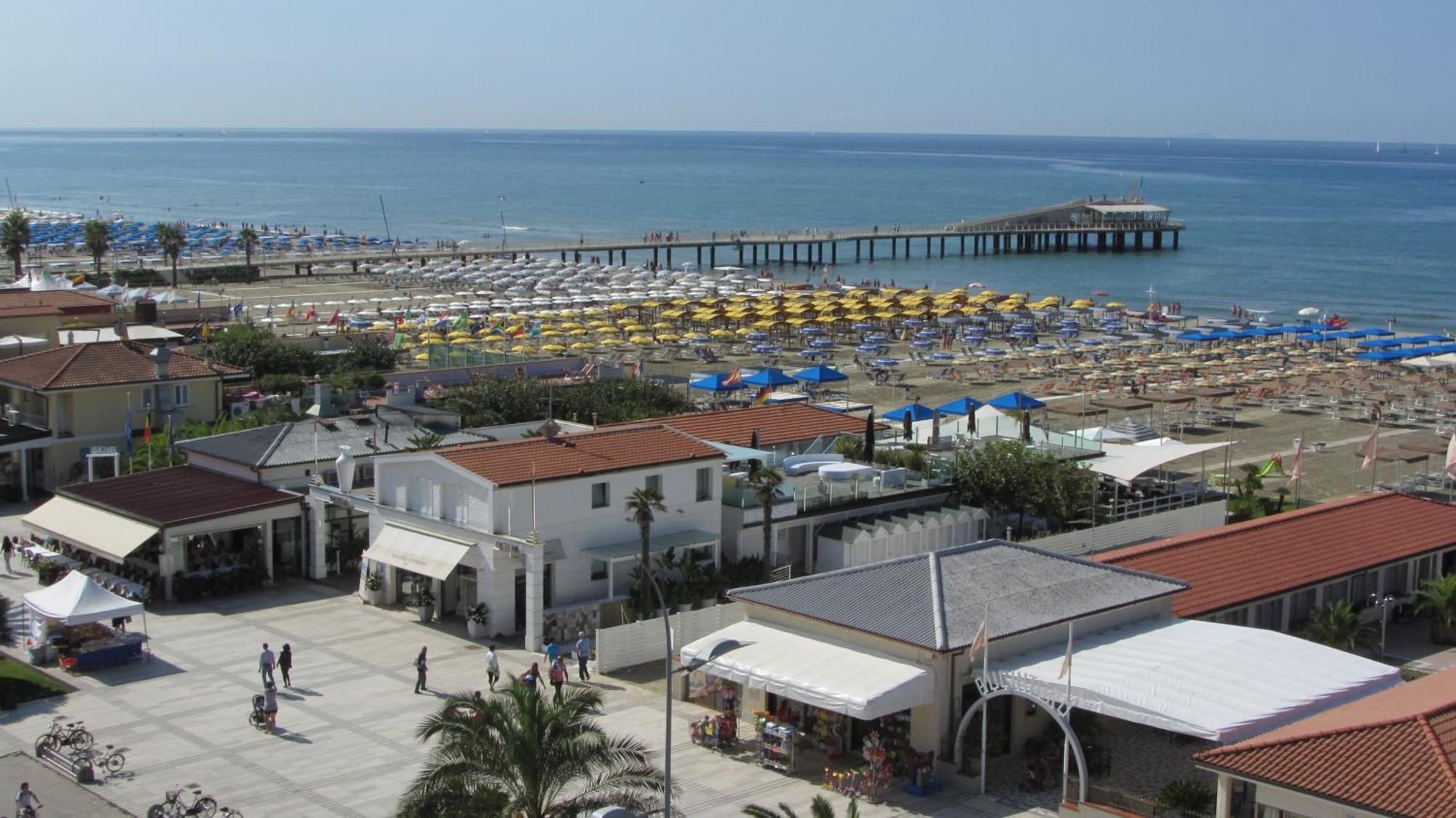 Hotel Sole E Mare Lido di Camaiore Exterior foto