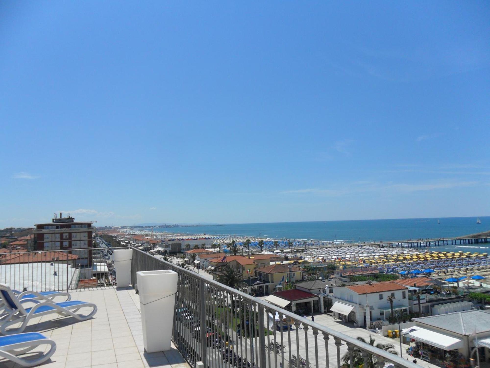 Hotel Sole E Mare Lido di Camaiore Exterior foto