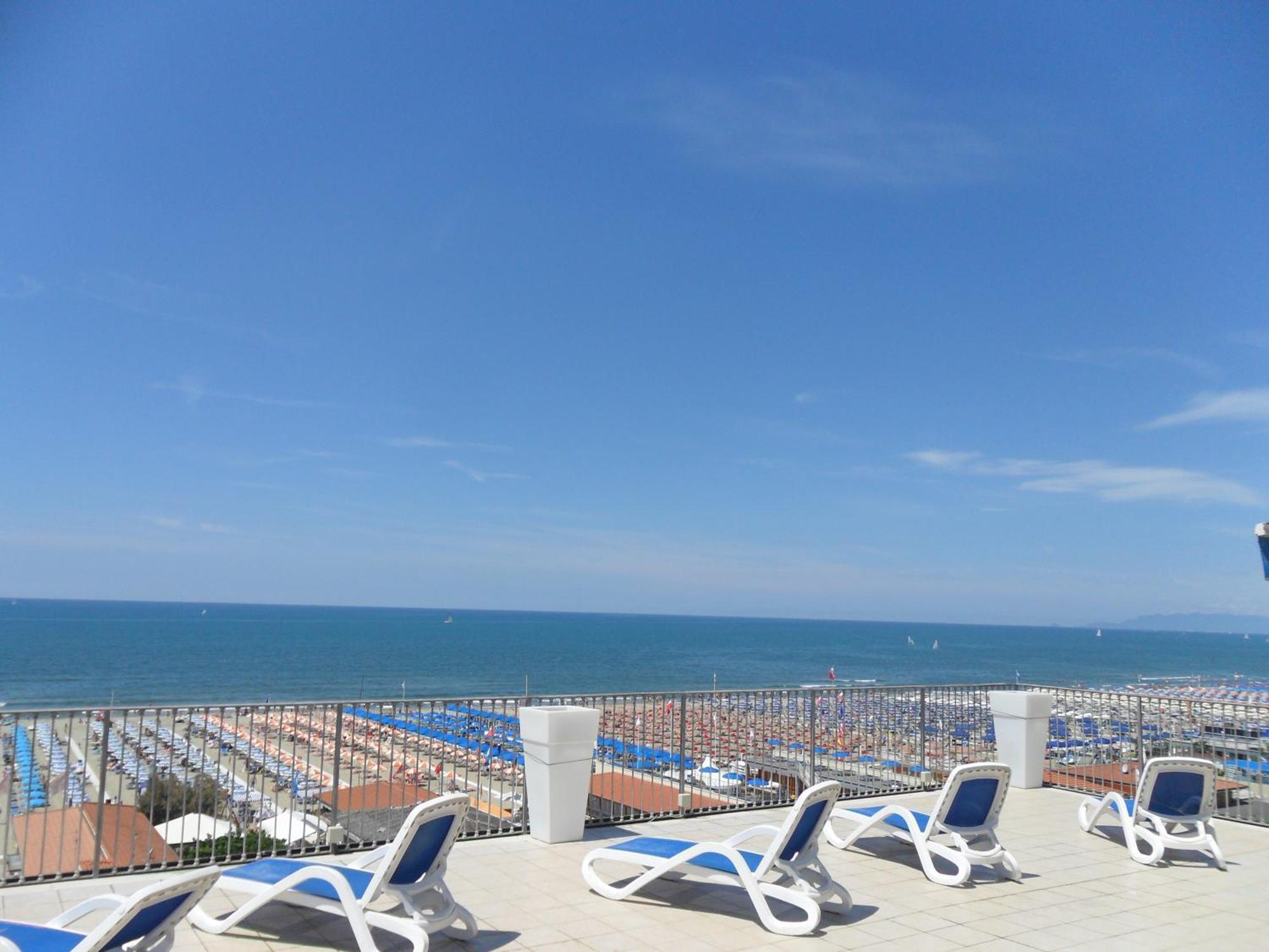 Hotel Sole E Mare Lido di Camaiore Exterior foto