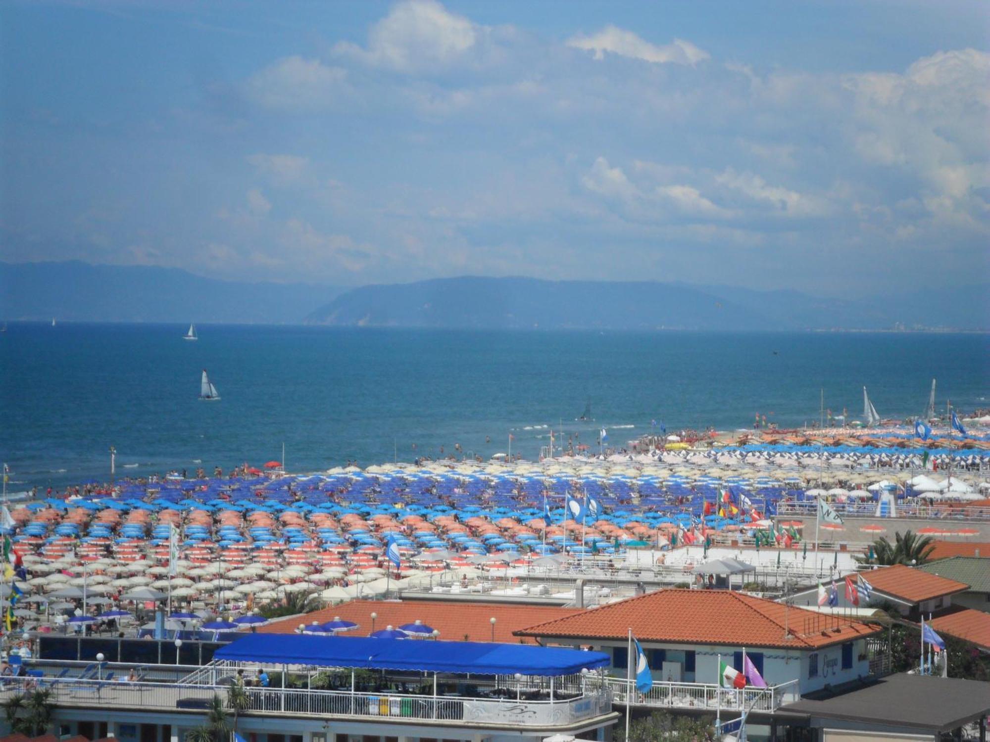 Hotel Sole E Mare Lido di Camaiore Exterior foto