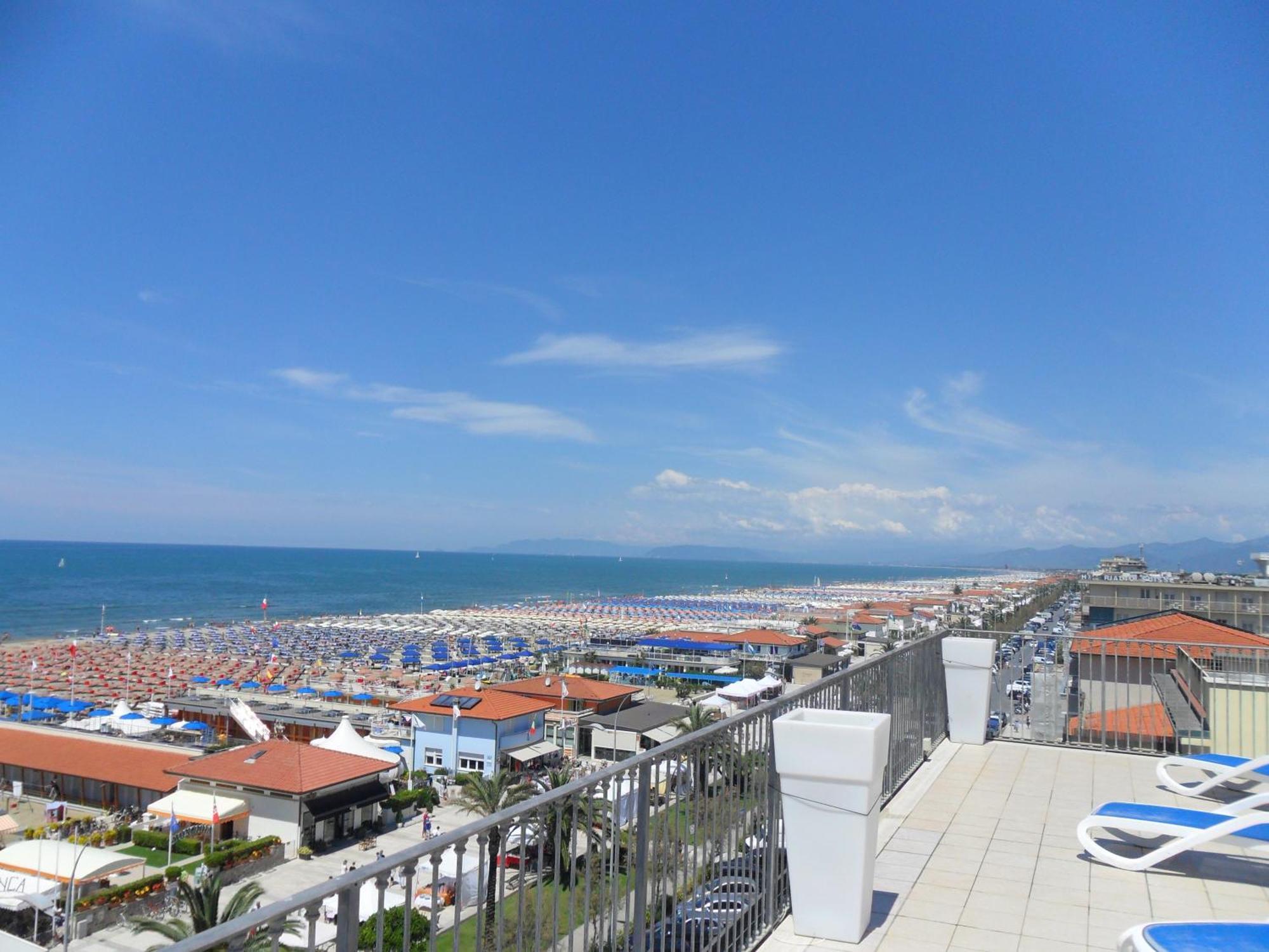 Hotel Sole E Mare Lido di Camaiore Exterior foto